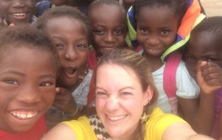 Lindsay with Zambian kids at Bwafano